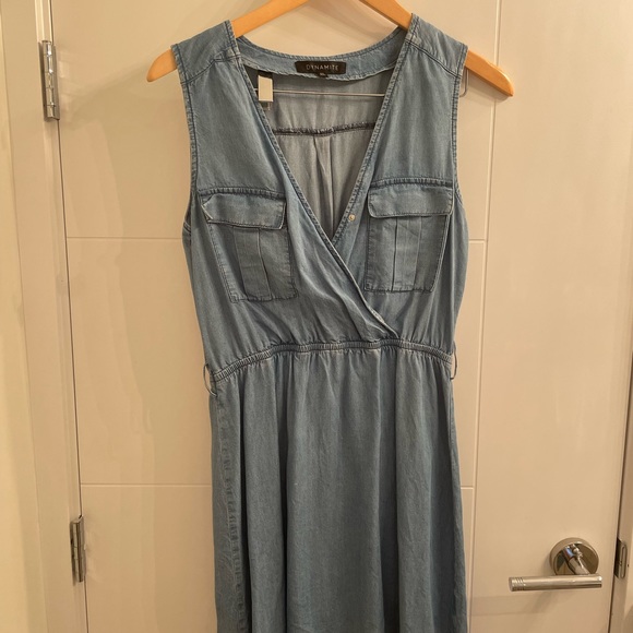Dynamite Jean style dress, worn once size S with matching belt - Picture 3 of 3